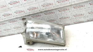 Used Headlight, right Mazda Demio (DW) 1.3 16V Price on request offered by Autodemontage M.J. Rutte B.V.