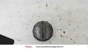 Used Fuel cap Mazda Demio (DW) 1.3 16V Price on request offered by Autodemontage M.J. Rutte B.V.