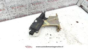 Used Central locking motor Citroen C3 Pluriel (HB) 1.4 Price on request offered by Autodemontage M.J. Rutte B.V.