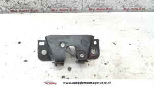 Used Tailgate lock mechanism Citroen C3 Pluriel (HB) 1.4 Price on request offered by Autodemontage M.J. Rutte B.V.