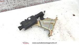 Used Central locking motor Citroen C3 Pluriel (HB) 1.4 Price on request offered by Autodemontage M.J. Rutte B.V.