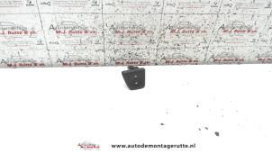Używane Przelacznik elektrycznej szyby Fiat 500 (312) 1.2 69 Cena na żądanie oferowane przez Autodemontage M.J. Rutte B.V.