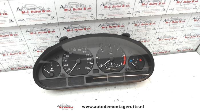 Usados Cuentakilómetros BMW 3 serie Compact (E46/5) 320td 16V Precio de solicitud ofrecido por Autodemontage M.J. Rutte B.V.