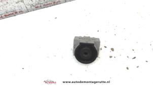 Used Ignition switch Ford Focus 2 Wagon 1.6 16V Price on request offered by Autodemontage M.J. Rutte B.V.