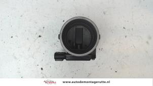 Gebrauchte Luftmassenmesser Opel Vectra C 2.2 16V Preis auf Anfrage angeboten von Autodemontage M.J. Rutte B.V.