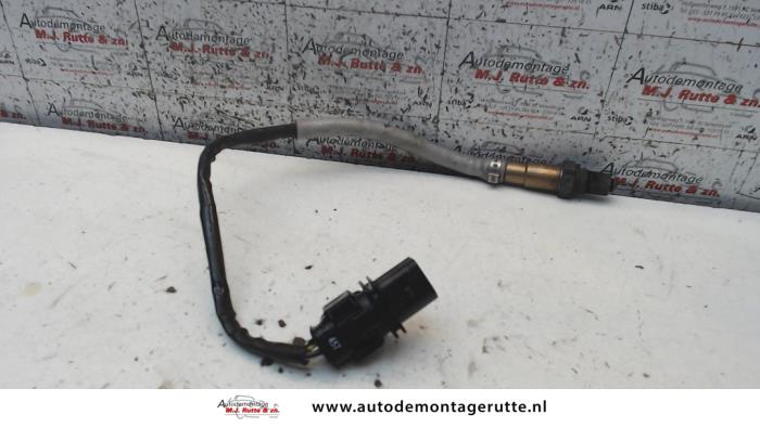 Sonde lambda d'un Audi A5 (8T3) 2.0 TDI 16V 2009