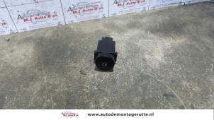 Used Fog light switch Chevrolet Kalos (SF48) 1.4 Price on request offered by Autodemontage M.J. Rutte B.V.
