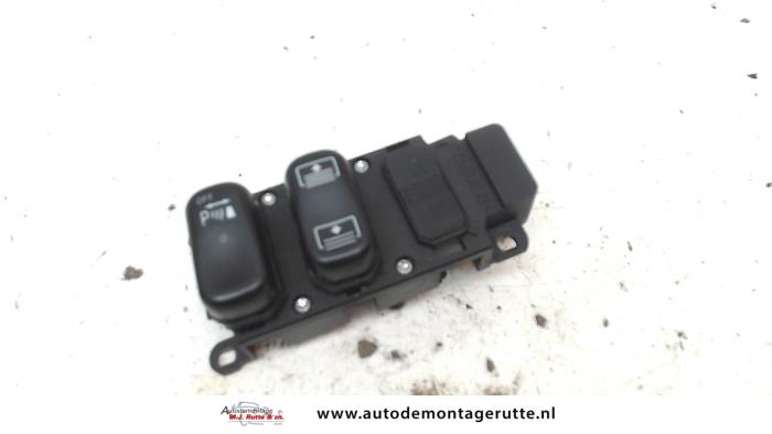 Gebrauchte PDC Schalter Mercedes S (W220) 5.0 S-500 V8 24V Preis auf Anfrage angeboten von Autodemontage M.J. Rutte B.V.