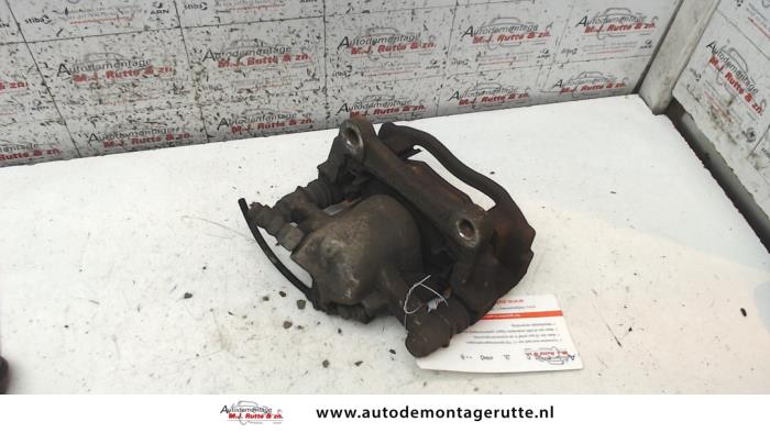 Gebrauchte Bremszange links hinten Mercedes Vito (639.6) 2.2 115 CDI 16V Preis auf Anfrage angeboten von Autodemontage M.J. Rutte B.V.