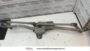 Usagé Moteur + mécanisme d'essuie glace Audi A4 (B6) 2.0 FSI 16V Prix sur demande proposé par Autodemontage M.J. Rutte B.V.
