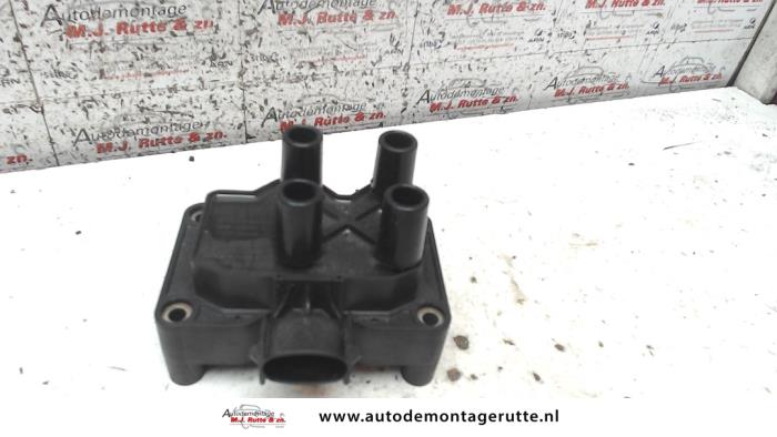 Usagé Bobine Ford Mondeo III Wagon 2.0 16V Prix sur demande proposé par Autodemontage M.J. Rutte B.V.