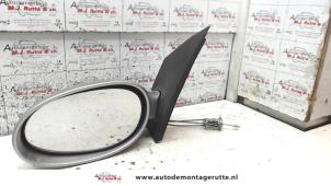 Used Wing mirror, left Smart Fortwo Coupé (450.3) 0.7 Price on request offered by Autodemontage M.J. Rutte B.V.