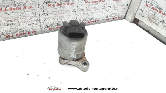 EGR valve from a Opel Astra G (F07) 1.8 16V 2000