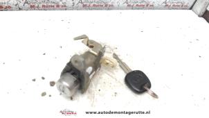 Used Rear lock cylinder Toyota Yaris (P1) 1.3 16V VVT-i Price on request offered by Autodemontage M.J. Rutte B.V.