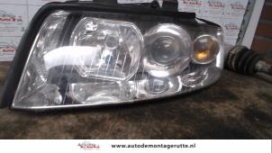 Used Headlight, left Audi A4 Avant (B6) 1.6 Price on request offered by Autodemontage M.J. Rutte B.V.
