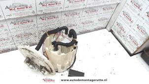 Used Electric fuel pump Opel Astra H SW (L35) 1.6 16V Twinport Price on request offered by Autodemontage M.J. Rutte B.V.