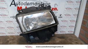 Używane Reflektor prawy Volkswagen Transporter Cena na żądanie oferowane przez Autodemontage M.J. Rutte B.V.