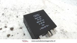 Relä från en Audi A2 (8Z0) 1.2 TDI 2002