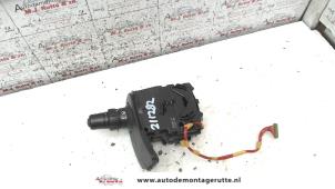 Used Indicator switch Renault Clio III (BR/CR) 1.2 16V 75 Price on request offered by Autodemontage M.J. Rutte B.V.