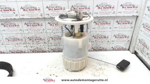 Usagé Pompe d'injection Renault Scénic II (JM) 1.6 16V Prix sur demande proposé par Autodemontage M.J. Rutte B.V.