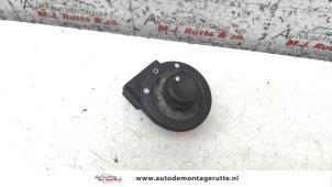 Used Mirror switch Renault Trafic New (FL) 2.0 dCi 16V 115 Price on request offered by Autodemontage M.J. Rutte B.V.