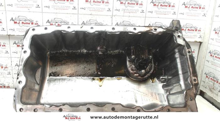 Ölwanne van een Skoda Octavia Combi (1U5) 1.6 2005