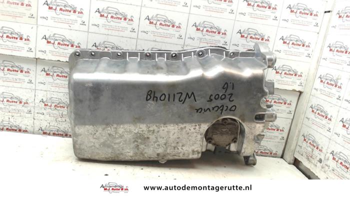 Gebrauchte Ölwanne Skoda Octavia Combi (1U5) 1.6 Preis auf Anfrage angeboten von Autodemontage M.J. Rutte B.V.
