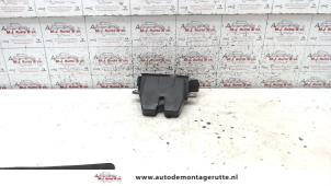 Used Tailgate lock mechanism Ford Fiesta 4 1.3i Price on request offered by Autodemontage M.J. Rutte B.V.
