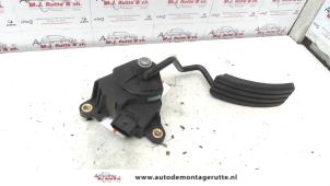 Used Accelerator pedal Renault Clio III (BR/CR) 1.4 16V Price on request offered by Autodemontage M.J. Rutte B.V.