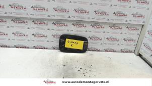 Used Mirror glass, right Renault Clio III (BR/CR) 1.4 16V Price on request offered by Autodemontage M.J. Rutte B.V.