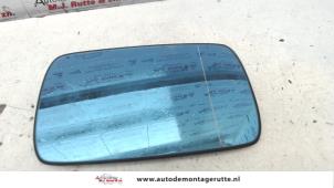 Używane Szyba lusterka prawego BMW 5 serie (E39) 525 tds Cena na żądanie oferowane przez Autodemontage M.J. Rutte B.V.