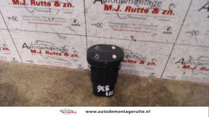 Used Multi-functional window switch Ford Transit Connect 1.8 TDCi 110 DPF Price on request offered by Autodemontage M.J. Rutte B.V.