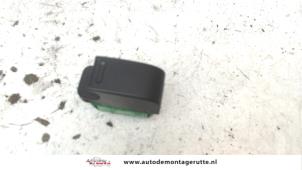 Used Electric window switch Peugeot 107 1.0 12V Price on request offered by Autodemontage M.J. Rutte B.V.