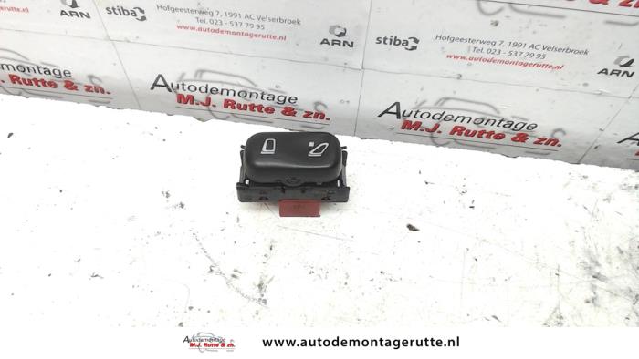 Używane Przelacznik lusterka Mercedes ML I (163) 320 3.2 V6 18V Autom. Cena na żądanie oferowane przez Autodemontage M.J. Rutte B.V.