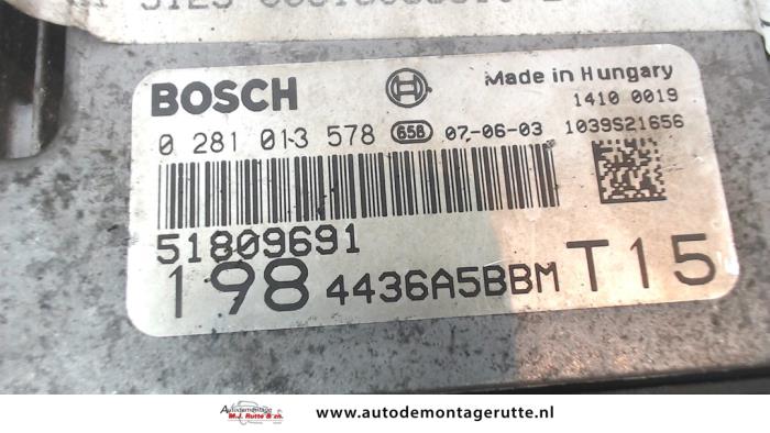 Zündschloss + Steuergerät van een Fiat Bravo (198A) 1.9 JTD 16V Multijet 150 2008