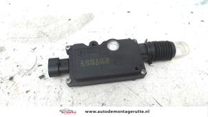 Used Central locking motor Citroen C3 Pluriel (HB) 1.6 16V Price on request offered by Autodemontage M.J. Rutte B.V.