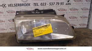 Gebrauchte Scheinwerfer rechts Citroen Berlingo 1.9 Di Preis auf Anfrage angeboten von Autodemontage M.J. Rutte B.V.