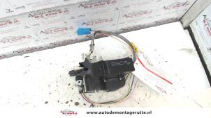 Used Door lock mechanism 2-door, right Mercedes Vaneo (W414) 1.6 Price on request offered by Autodemontage M.J. Rutte B.V.