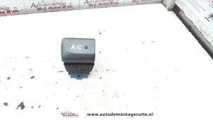 Used Air conditioning switch Honda Jazz (GD/GE2/GE3) 1.3 i-Dsi Price on request offered by Autodemontage M.J. Rutte B.V.