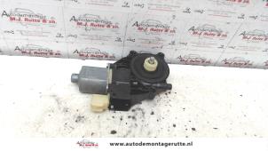 Used Door window motor Ford Fiesta 6 (JA8) 1.6 TDCi 16V 95 Price on request offered by Autodemontage M.J. Rutte B.V.