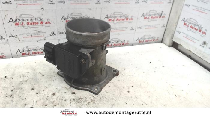 Begagnade Luftflödesmätare Mazda 626 (GF14) 2.0i 16V Pris på förfrågan erbjuds av Autodemontage M.J. Rutte B.V.