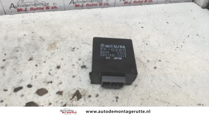 Begagnade Relä Honda Civic (EJ/EK) 1.4iS 16V Pris på förfrågan erbjuds av Autodemontage M.J. Rutte B.V.