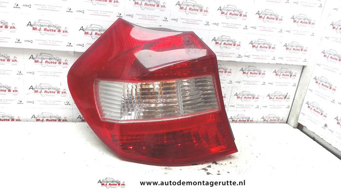 Taillight, left from a BMW 1 serie (E87/87N) 118d 16V 2005