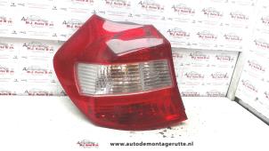 Used Taillight, left BMW 1 serie (E87/87N) 118d 16V Price on request offered by Autodemontage M.J. Rutte B.V.