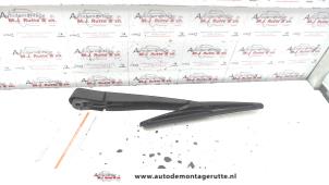 Used Rear wiper arm Opel Astra H GTC (L08) 1.4 16V Twinport Price on request offered by Autodemontage M.J. Rutte B.V.