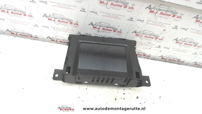 Begagnade Innerdisplay Opel Zafira Mk.II (M75) 1.9 CDTI Pris € 35,00 Marginaltabell erbjuds av Autodemontage M.J. Rutte B.V.