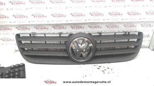 Usagé Calandre Volkswagen Polo IV (9N1/2/3) 1.4 16V 75 Prix sur demande proposé par Autodemontage M.J. Rutte B.V.