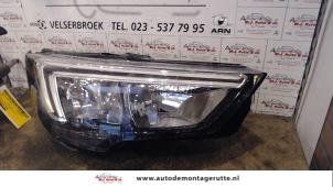 Used Headlight, right Opel Crossland/Crossland X 1.2 12V Euro 6d-temp Price on request offered by Autodemontage M.J. Rutte B.V.