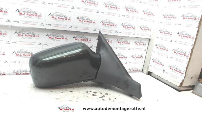Wing mirror, right from a Volvo C70 (NK) 2.5 Turbo LPT 20V 1998