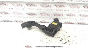 Gaspedal från en Skoda Rapid Spaceback 1.4 TDI 12V 2016